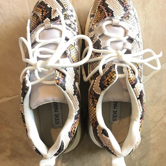 Steve Madden faux Snakeskin Sneakers - Picture 3 of 7